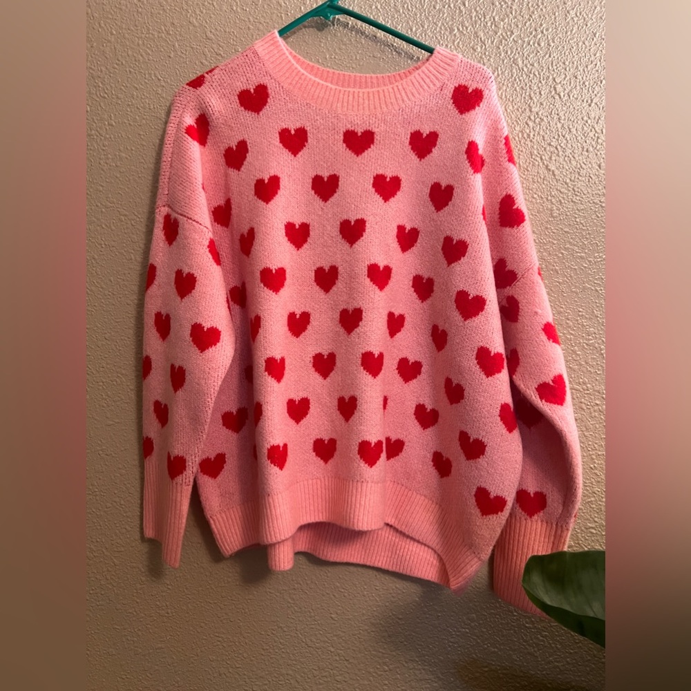Hearts sweater (S)